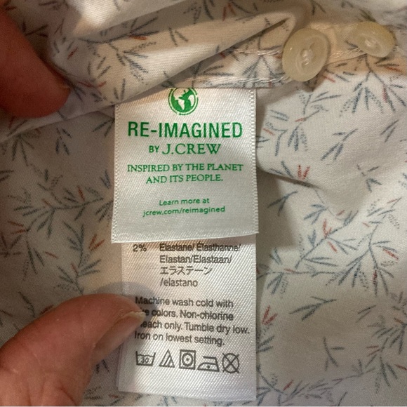 J Crew Re-imagined men’s cotton button down festive print - Picture 9 of 9